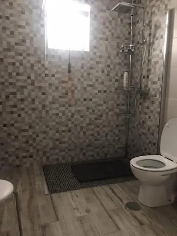 Vivenda Azevedo *